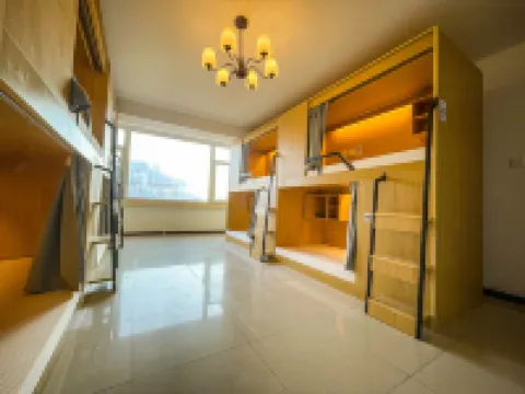 Manye Female Only Hostel (Northeast Normal University Subway Station)