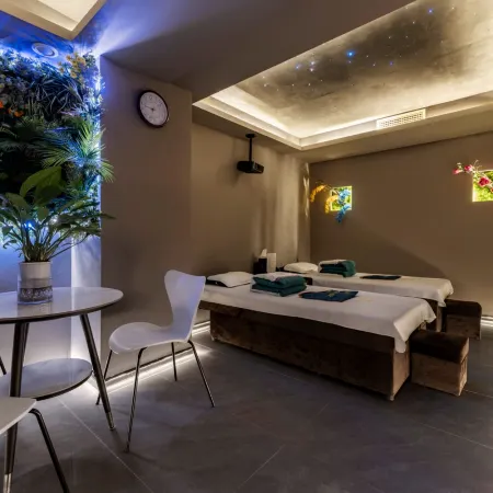 Chongqing Yaduoyijing Hotel (People's Hall Store)