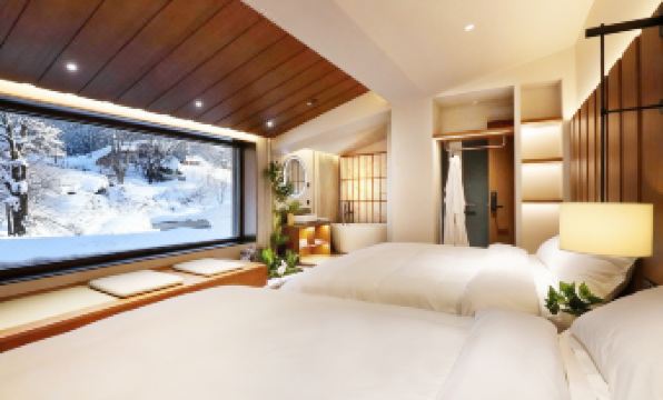 Bailianxue Homestay (China's Snow Town Scenic Area)