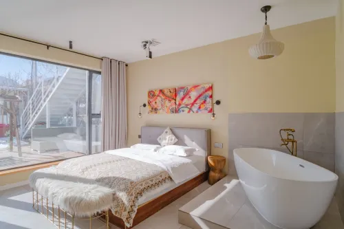 Xuejie Homestay