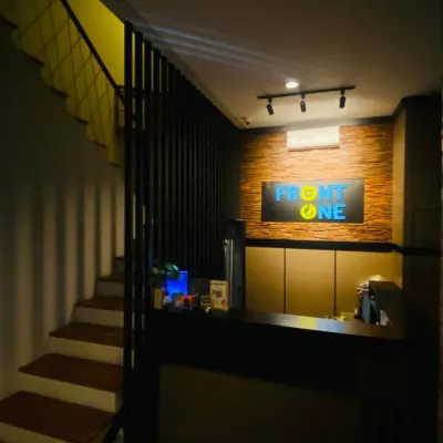 Front One Budget Semarang Hotels near Simpang Lima