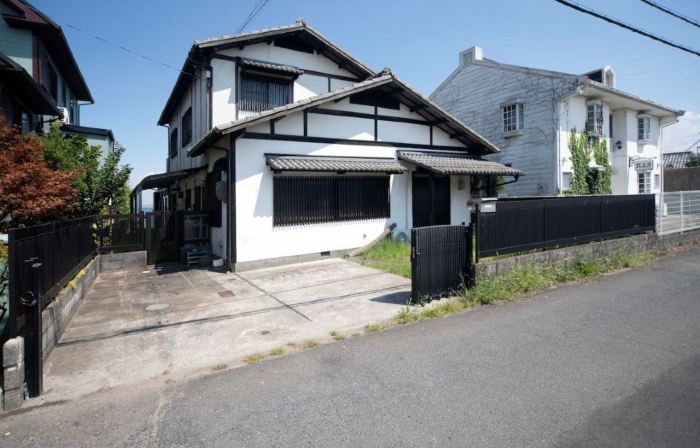 Ogoto House (Lake Biwa Area)