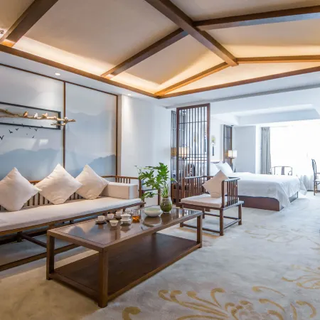 Floral Hotel· Juyi Hotel(Suining Wanda Plaza Government Service Center Store)