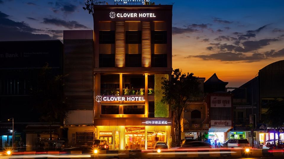 CLOVER HOTEL MONIVONG - BY EMMA
