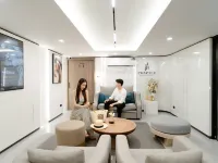 章節飯店及公寓 红山高尔夫练习场附近的飯店