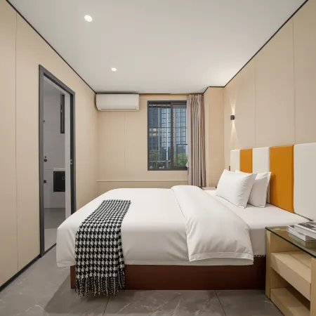 Shenzhen Yuanfeng Apartment (Yifang Tiandi Longhua Metro Station)