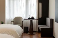 Meiji Mercure (Shantou The Mixc Longyan South Road Food Street)