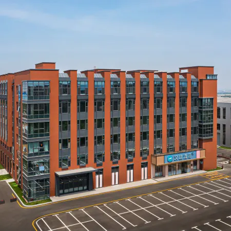 HanTing Hotel (Zibo Zichuan Normal College Shuangshan Road)