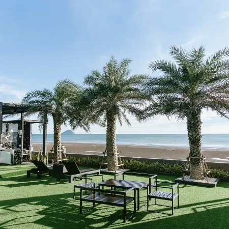 Sky Beach Pool Villa Chanthaburi 1