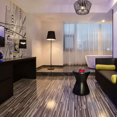 Lilan Express Hotel (Beijing Yizhuang Tongji South Road Subway Station)