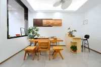 Kaifeng Yunshuli Homestay (Jinming Square Bianliang Xiaosong City) - Flughafentransfer