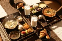 Dunhuang · Kan Sha Yu ·ART STAY(Mingsha Mountain and Crescent Spring Scenic Area Store) - Frühstück