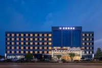 Meilifeng Hotel (Rongcheng High Speed Railway Station) - parking