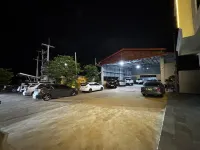 De Zee Hotel - parking