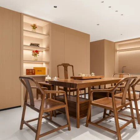 Yuetuo Light Luxury Hotel (Wanda Plaza Fuqing Liqiao Ancient Street)