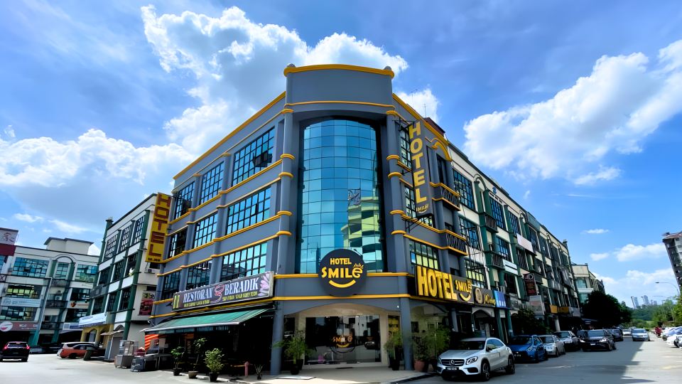 Smile Hotel Serdang South City