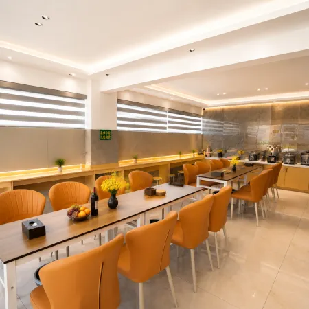 Yunqi Smart Hotel (Alu Grottoes)
