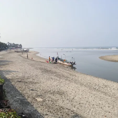 Eva Beach Side Hotel