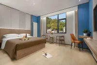 Yuetuo Zhenxuan Smart Hotel (Fenghuang Ancient Town) - bar
