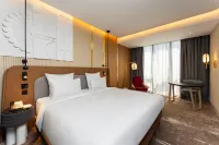 Mövenpick Yerevan - 5-Star