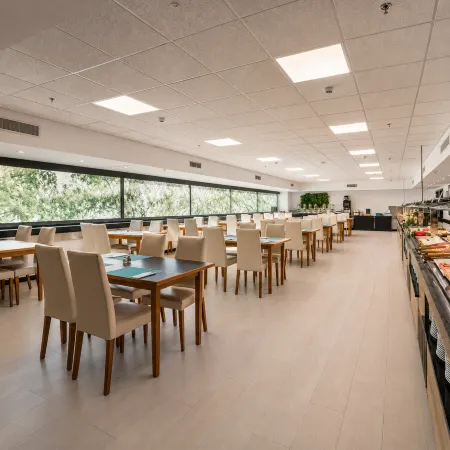 Hotel Chamartin the One
