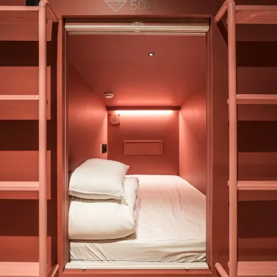 Jh Blossom Capsule and Cabin Hotel Hotels near Seomyun