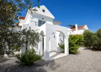 Well Villa By Holidaykeys - Villas