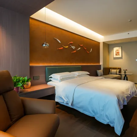 Huining Xinyuanju Hotel