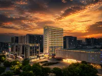 CENTURY MOON GAZING HOTEL Ξενοδοχεία στην πόλη Paojiang Economic and Technical Development Area