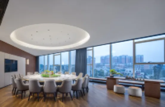 Jianming International Hotel - parking