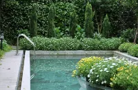 YEZI GARDEN HOTEL