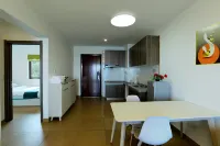 Hailing Island Haijin Apartment (Beiluowan Mawei Island Branch)