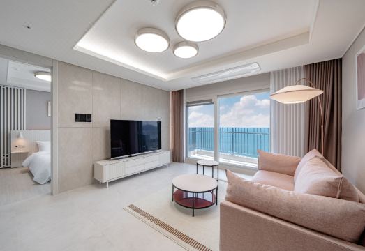 2. 르컬렉티브 부산..