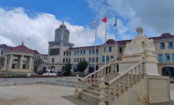 Weichang Mulan Culture Park Train Hotel