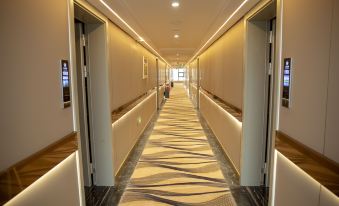 Guangjie Intelligent Business Hotel (Ji'an Railway Station Jinggangshan University)