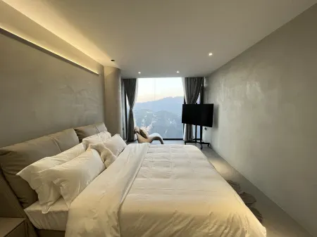 Badong Xiaoluotuo Homestay Отели рядом с достопримечательностью «Ba People River»