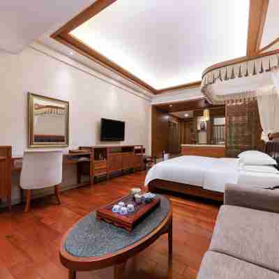 Zhongshan Hot Spring Resort Rooms