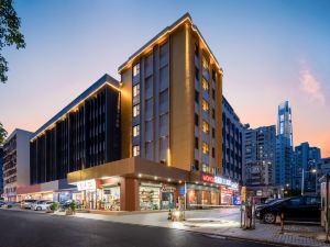 Woqu Serviced Apartment Hotel (Hongling Subway Station)