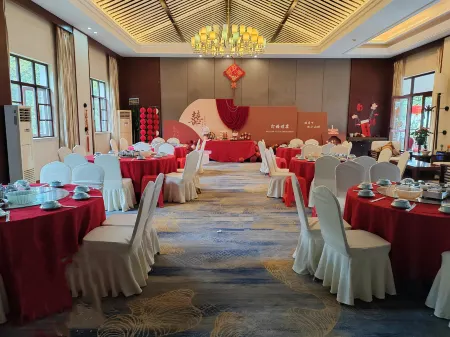 Yingshan Xiufeng Villa