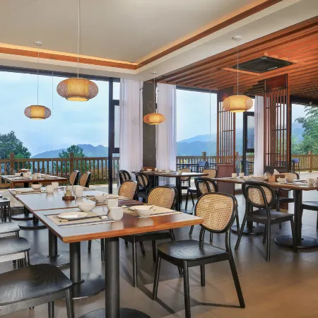 Longsheng Longji Lanxing Yuyue Panorama Hotel (Jinfoding No.3 Viewing Store) Отели в г. Луншэн