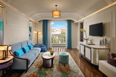 デラックススイート(キング)(エグゼクティブラウンジアクセス) ホテル ロイヤル ホイアン Mギャラリーの写真