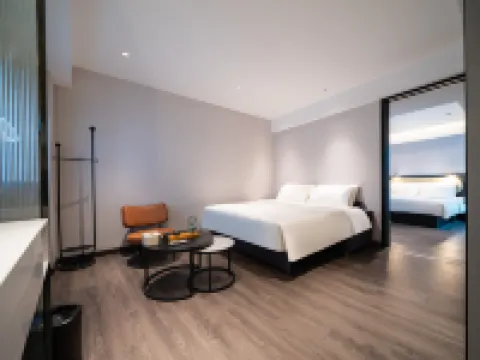 Zhengzhou Zhongyuan Wanda Longhai West Road Atour X Hotel Hotels in Erqi Wanda Plaza/Huanghe S & T University