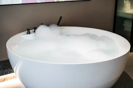 Yiju Hotel (Shantou High-speed Railway Station) Отели рядом с достопримечательностью «Waisha Old Bridge»