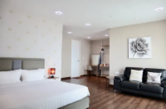 Homesuite' Home at Riverson Soho