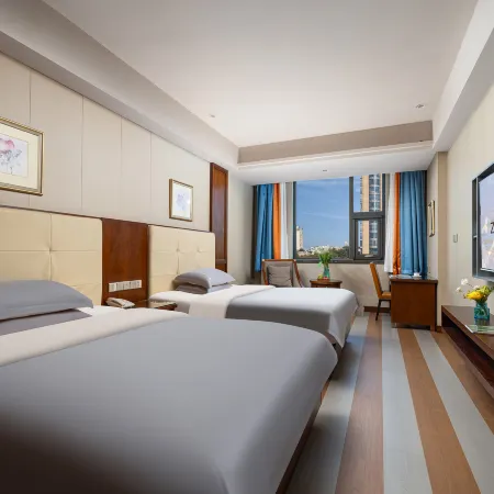 Linyi Ronghua Hotel (People's Square Railway Station) Hotele w: Linyi