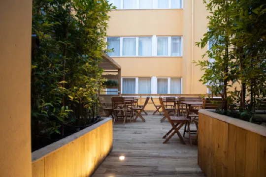 甜波爾圖旗下Bloom House