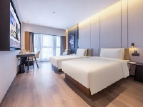 Atour Hotel Xinxiang East Station Pingyuan Road Hoteles en Xinxiang
