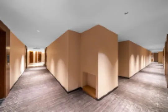 이팅 호텔 (장한로 보행자 거리 연합병원 지점)