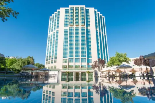 City Palace Hotel Tashkent Отели рядом с достопримечательностью «Рынок Чорсу»