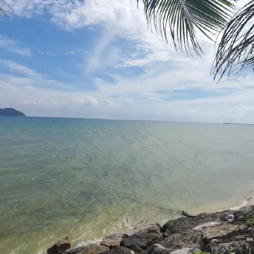 The Beach Resort and Residence Отели в г. Район Патхио